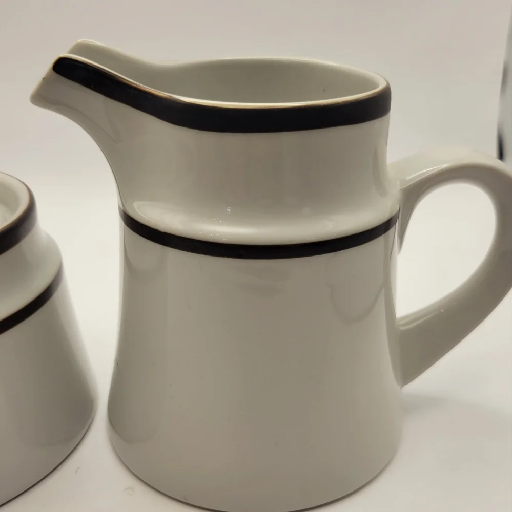 Vintage Noritake Stoneware Creamer and Sugar. - Picture 4 of 8